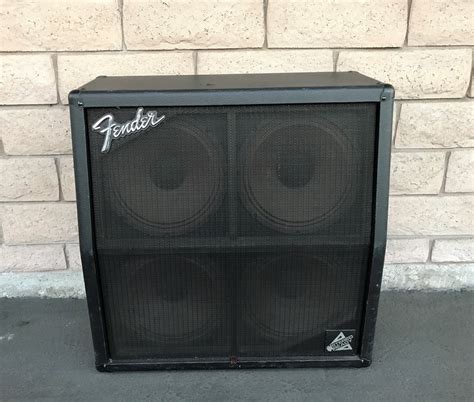 fender speaker cabinet 4x12.